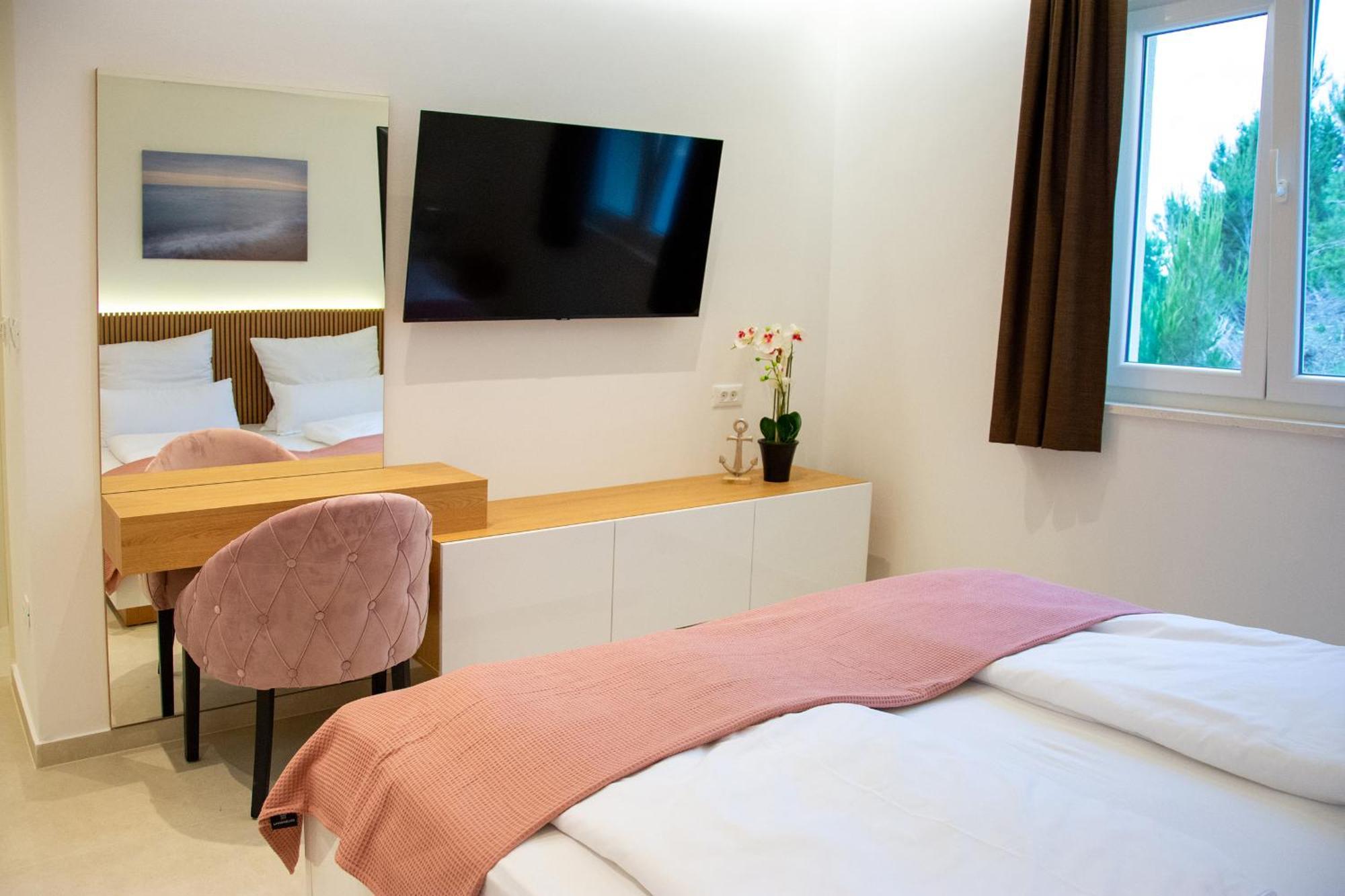 Joell Apartments Локва-Рогозница Экстерьер фото
